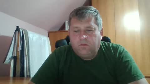 freeboy80180 online show from September 23, 2025, 5:27 pm