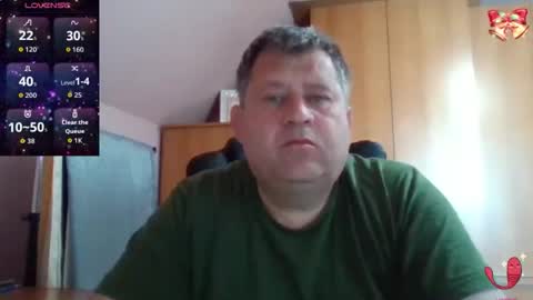 freeboy80180 online show from April 5, 2026, 6:54 am