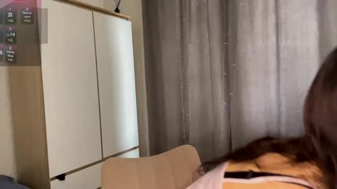 Jenny online show from April 20, 2026, 4:48 am