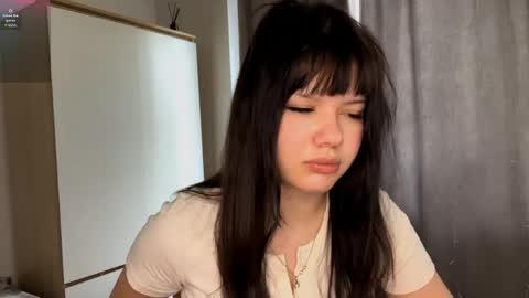 Jenny online show from April 26, 2026, 7:06 am