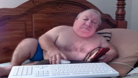 Cute Lil Man online show from November 28, 2025, 5:43 am