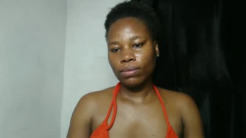 frekkymorelle online show from February 7, 2025, 1:01 pm