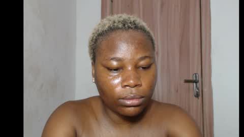 frekkymorelle online show from September 28, 2025, 5:02 am