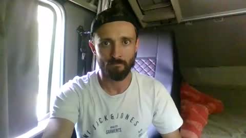 french_truck online show from May 13, 2026, 5:10 pm
