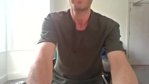 Snapshot of frenchbdmaninlondon chatting on June 12, 2026, 1:32 pm Horny Paul online show from June 12, 2026, 1:32 pm