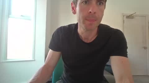Snapshot of frenchbdmaninlondon chatting on June 22, 2026, 12:46 pm Horny Paul online show from June 22, 2026, 12:46 pm