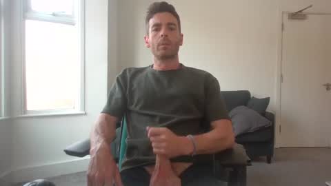 Snapshot of frenchbdmaninlondon chatting on July 9, 2026, 1:37 pm Horny Paul online show from July 9, 2026, 1:37 pm