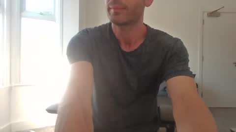 Snapshot of frenchbdmaninlondon chatting on July 13, 2026, 3:37 pm Horny Paul online show from July 13, 2026, 3:37 pm