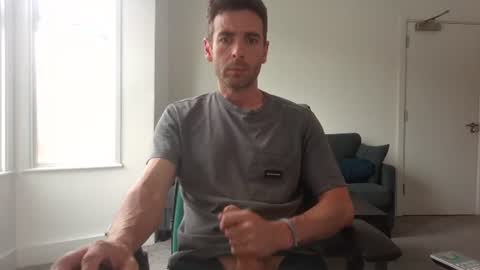 Snapshot of frenchbdmaninlondon chatting on July 21, 2026, 1:57 pm Horny Paul online show from July 21, 2026, 1:57 pm