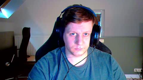 French fries online show from December 2, 2025, 11:15 am