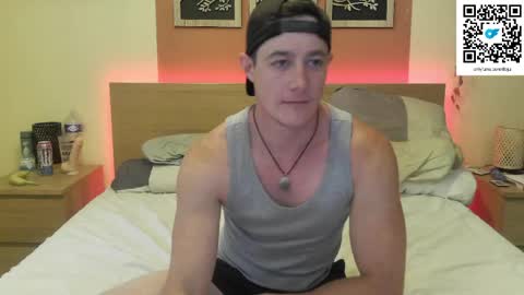 Snapshot of frenchhornybibs chatting on May 16, 2026, 1:43 pm French Horny Bibs online show from May 16, 2026, 1:43 pm