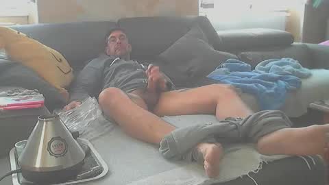 frenchpapalover online show from December 3, 2024, 8:27 am