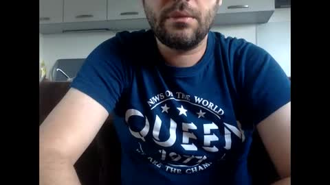 Snapshot of frenchy_from_paris chatting on May 9, 2026, 4:23 pm frenchy_from_paris online show from May 9, 2026, 4:23 pm