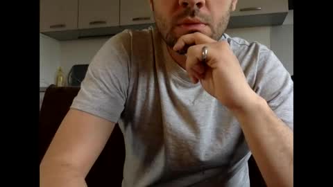 Snapshot of frenchy_from_paris chatting on May 17, 2026, 1:29 pm frenchy_from_paris online show from May 17, 2026, 1:29 pm
