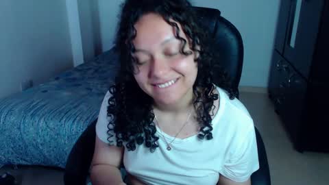 Louise  online show from December 30, 2024, 9:16 am