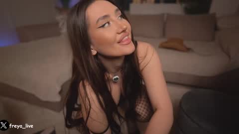 Freya online show from March 1, 2025, 3:49 pm