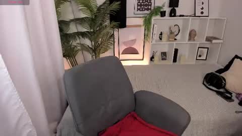 Laura online show from July 2, 2026, 6:08 am