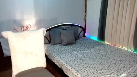 Miss Frea  online show from November 21, 2025, 12:43 am