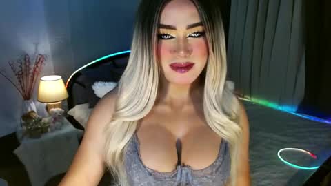 Miss Frea  online show from December 19, 2025, 11:28 am