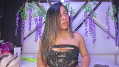 Freya online show from April 28, 2026, 3:33 am