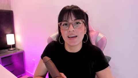 FREYA online show from March 11, 2026, 9:32 pm