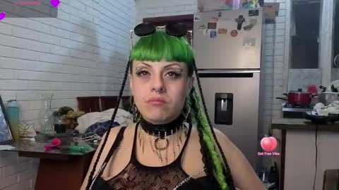 freyaa_sorceress online show from October 3, 2025, 3:36 am