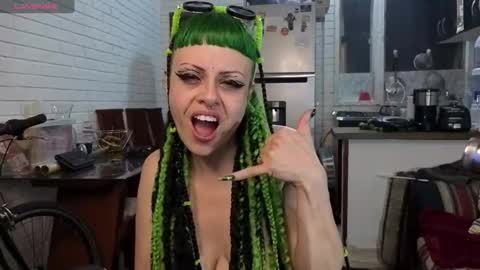 freyaa_sorceress online show from October 10, 2025, 7:07 am