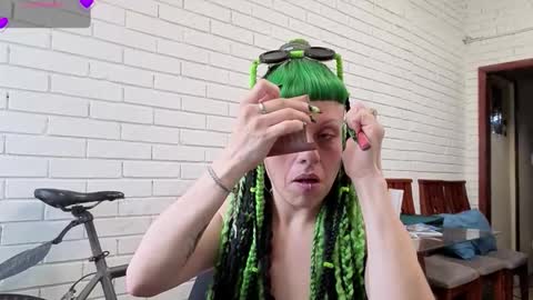 freyaa_sorceress online show from October 12, 2025, 5:34 pm