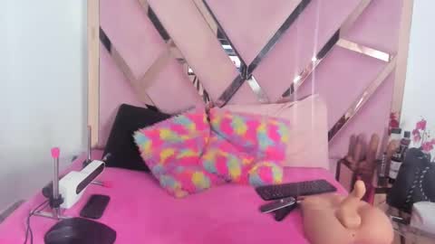 Freyaht online show from September 16, 2025, 5:08 am