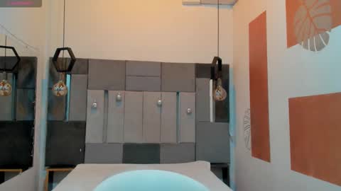  ALIS AND ALEX  online show from December 15, 2025, 4:06 am