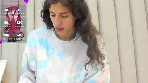 FREYA online show from January 8, 2025, 7:13 pm