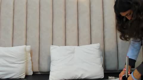 FREYA online show from February 13, 2025, 7:10 pm