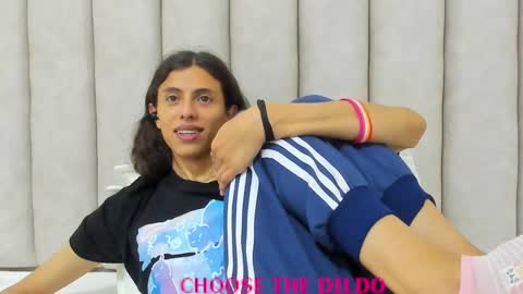 FREYA online show from September 15, 2025, 8:42 pm