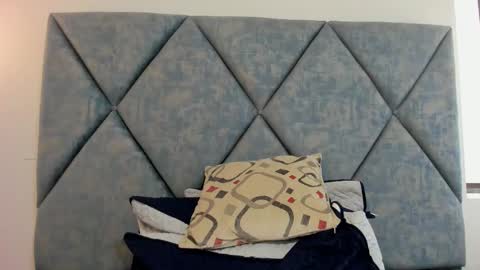 FREYA online show from October 3, 2025, 7:11 pm