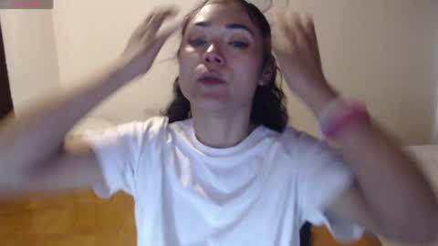 freyarouge online show from May 11, 2026, 6:49 pm