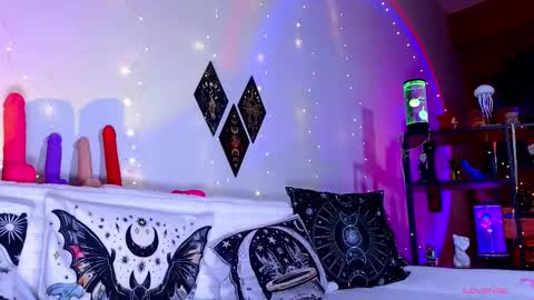 Freya online show from February 24, 2025, 5:00 am