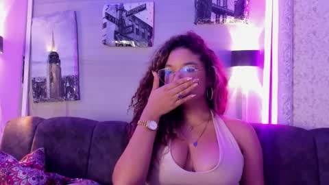 Frezzita online show from November 15, 2025, 8:05 pm