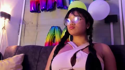 Frezzita online show from December 1, 2025, 7:02 am