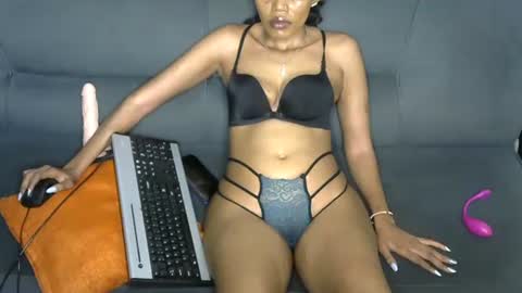 Frian online show from November 23, 2025, 7:13 pm