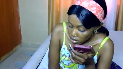 Snapshot of frianebony chatting on July 26, 2026, 11:28 am Frian online show from July 26, 2026, 11:28 am