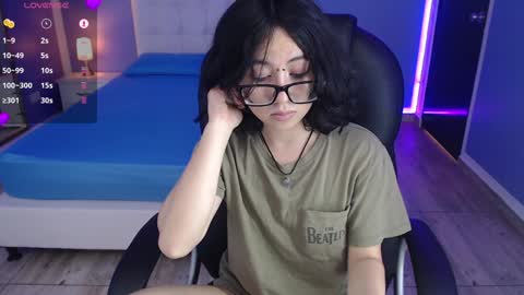 frida_lassi_ online show from December 17, 2024, 3:28 pm