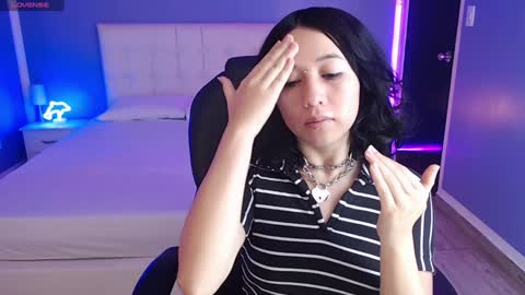 frida_lassi_ online show from January 15, 2025, 12:04 pm