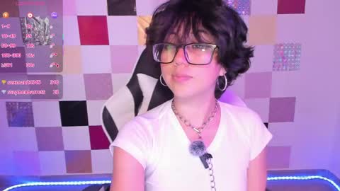 frida_lassi_ online show from March 27, 2026, 9:36 pm