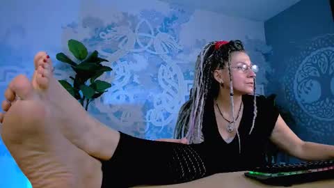 Frida Tander online show from October 11, 2025, 5:17 am