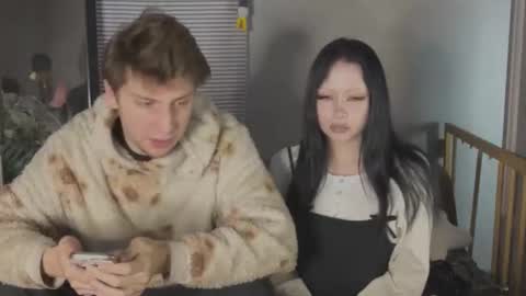 Snapshot of friend_zone_ chatting on February 22, 2026, 3:21 pm friend_zone_ online show from February 22, 2026, 3:21 pm