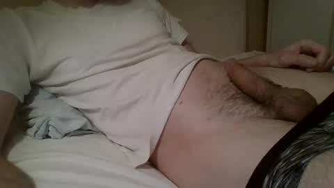 friendly_frank_18 online show from December 26, 2024, 9:04 pm