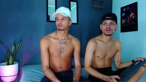 Adam y pitter online show from December 2, 2024, 12:29 pm