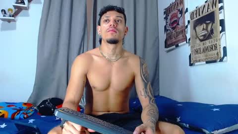 Adam y pitter online show from July 10, 2026, 1:03 pm