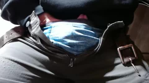 frighterkill13 online show from December 2, 2025, 4:29 am