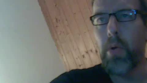 fromgermanywithlove1 online show from November 5, 2025, 9:26 pm